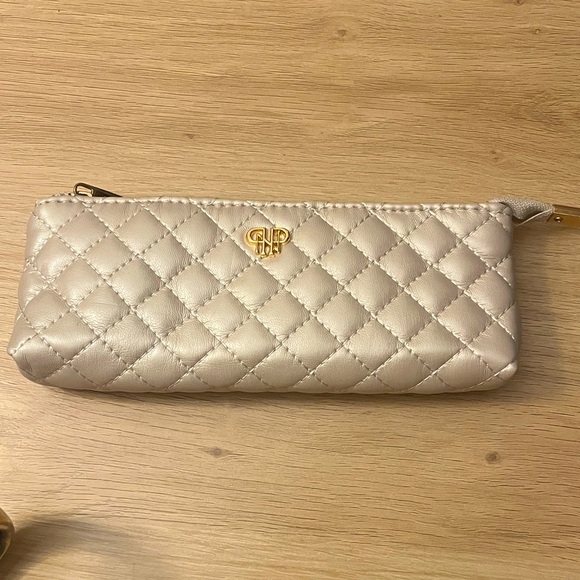 PurseN - Pearl Quilted Sleek Stash Go-To-Case - Picture 1 of 6